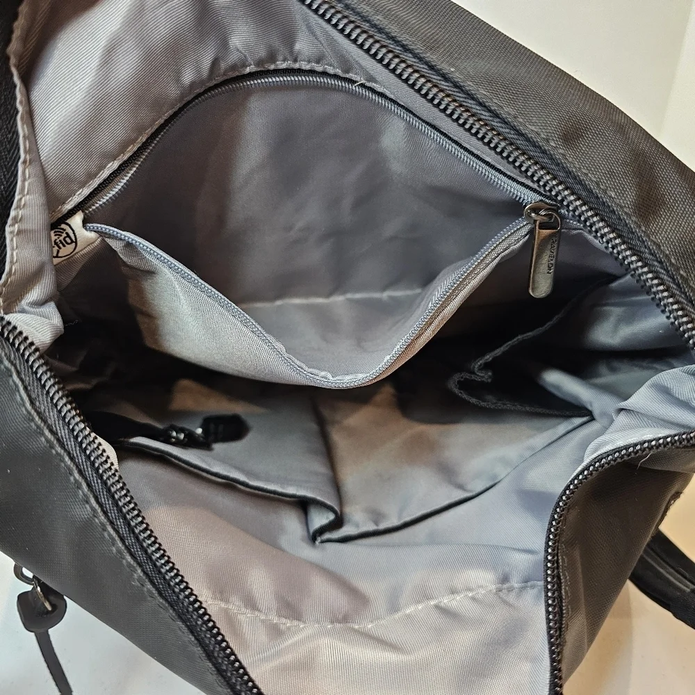 Travelon 5 Point Anti Theft Large Crossbody Black